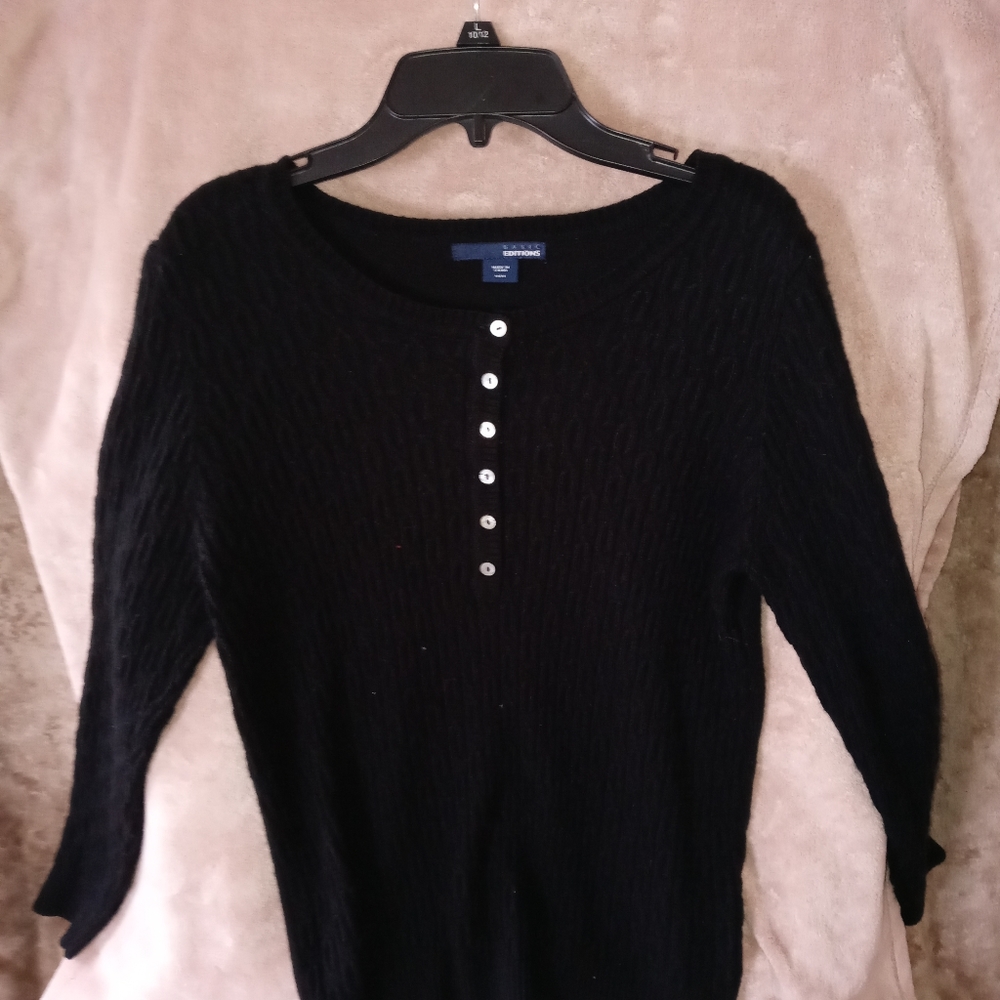 Long sleeve black sweater